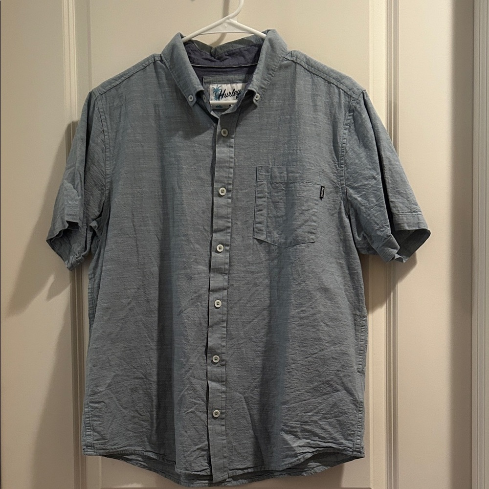 Hurley made in the shade 100%cotton Casual ButtonDown Short Sleeve Shirt size M